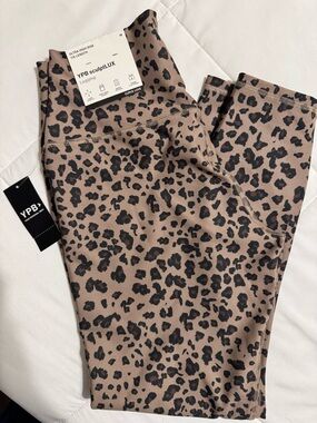 NWT Abercrombie & Fitch YPB SculptLUX 7/8th Length Leopard Print Leggings